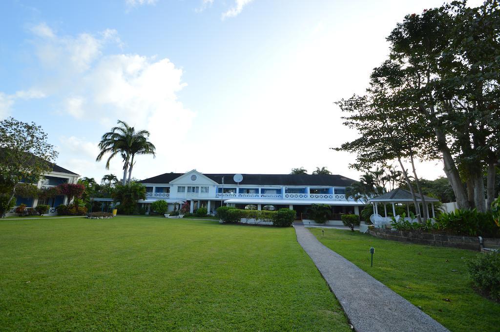 Starfish Discovery Bay Holetown Buitenkant foto