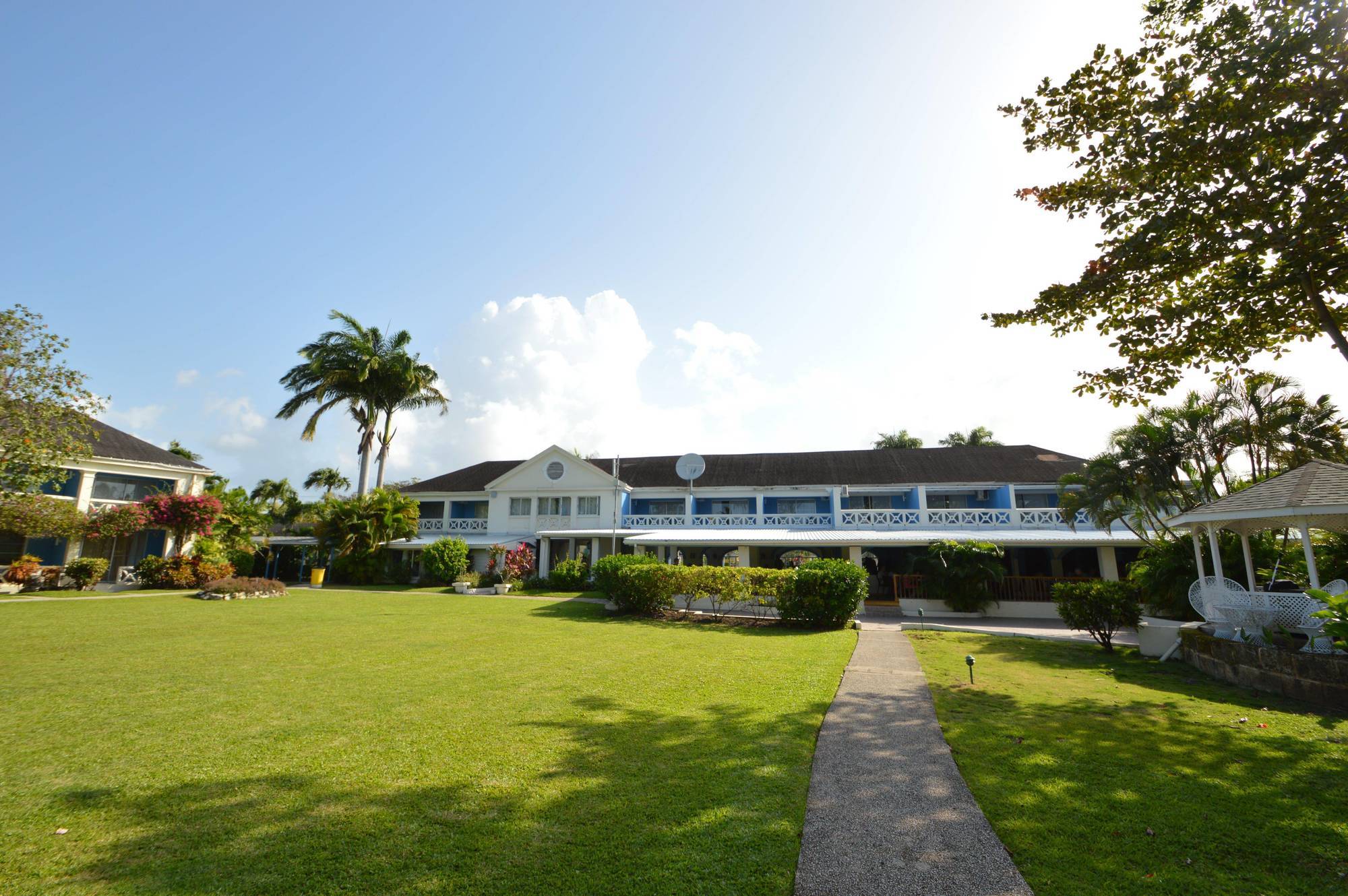 Starfish Discovery Bay Holetown Buitenkant foto