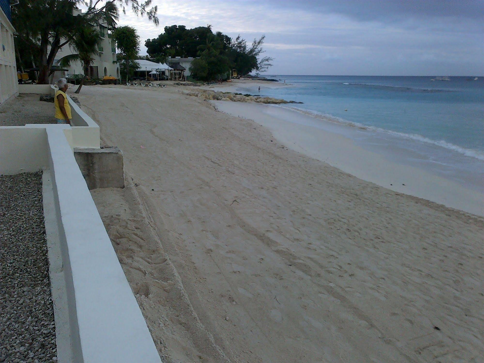 Starfish Discovery Bay Holetown Buitenkant foto